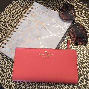 Kate Spade Wallet 👝